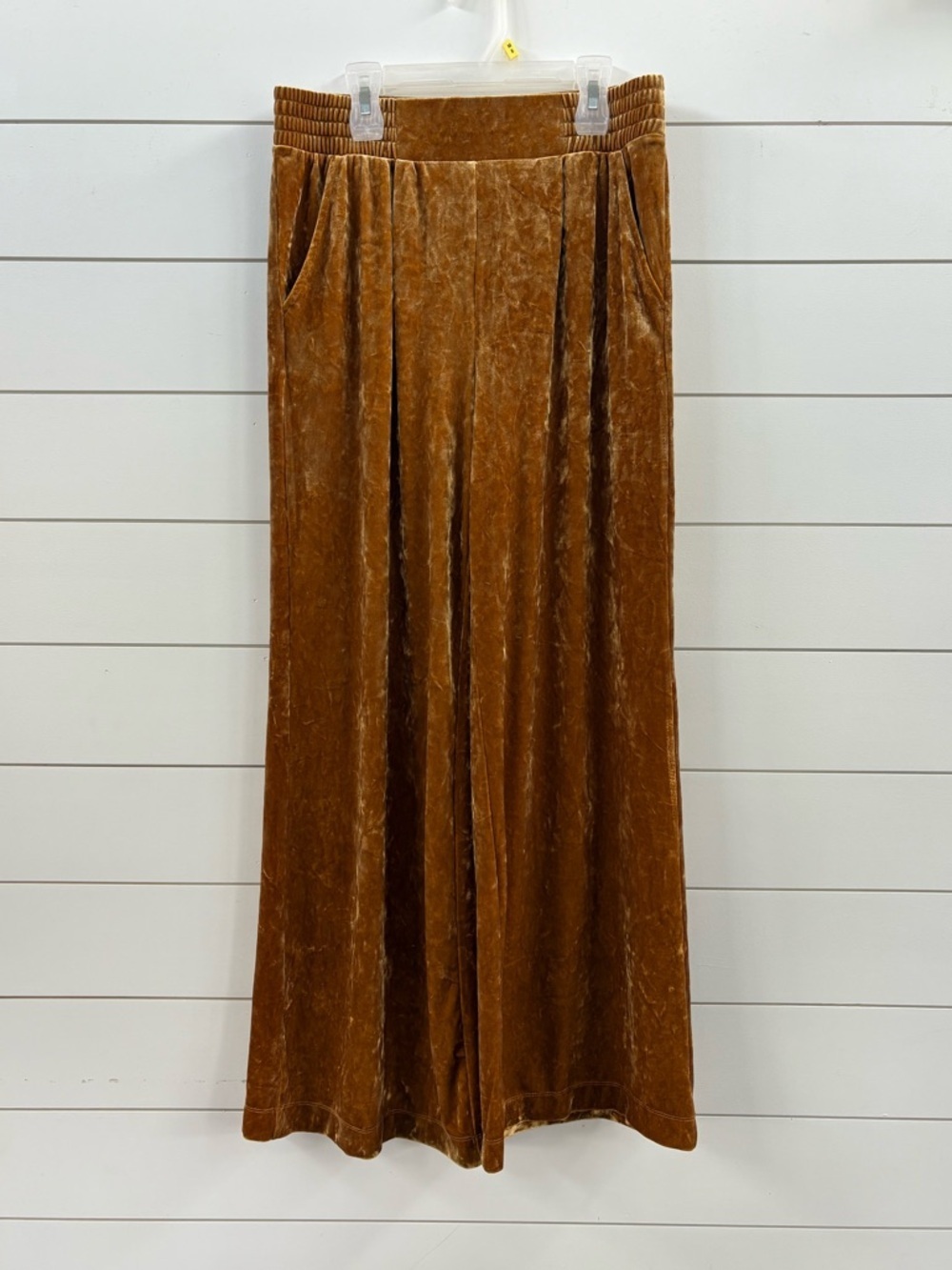 TheGeT Wide-Leg Velvet Trousers with Elastic Waistband